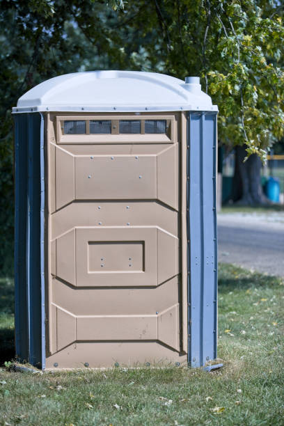 Best Porta potty delivery and setup  in Fanning Springs, FL